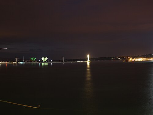 Lac Léman bei Nacht