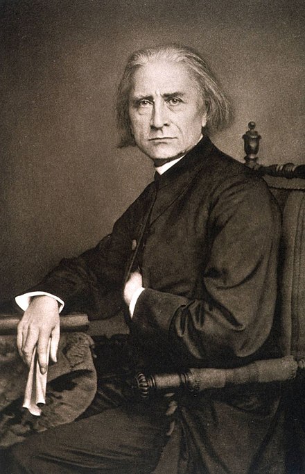 Liszt, photo (mirror-imaged) by Franz Hanfstaengl, June 1870