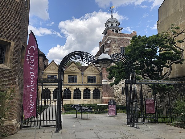 Entrance from Charterhouse Square