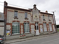 Lor (Aisne) mairie-école.JPG