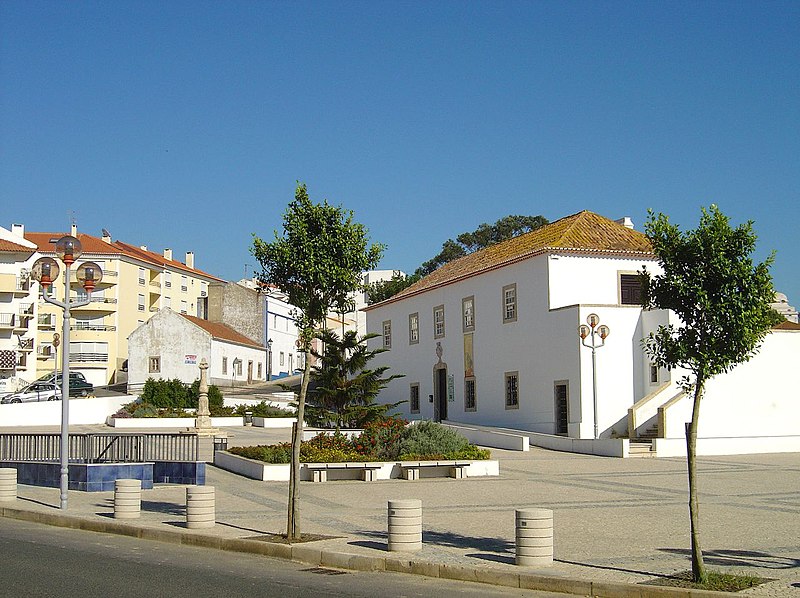 File:Mafra - Portugal (2575532124).jpg