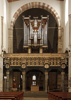 Main altar and organ - St. Maria im Kapitol - Cologne - Germany 2017.jpg