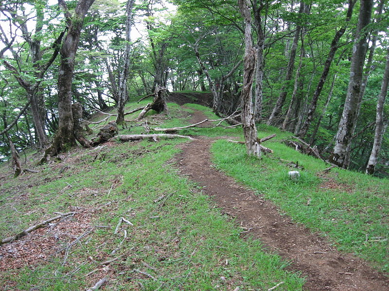 File:Mt.Ishidana 01.jpg