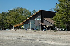 Restaurant sur la plage principale, Le Littoral