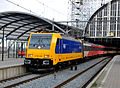 Lokomotief E186 009 van Nederlandse Spoorwegen met Intercity Direct te Amsterdam Centraal.