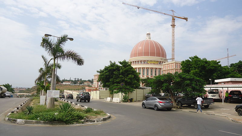 File:Nova Assembleia Nacional Luanda 01.JPG