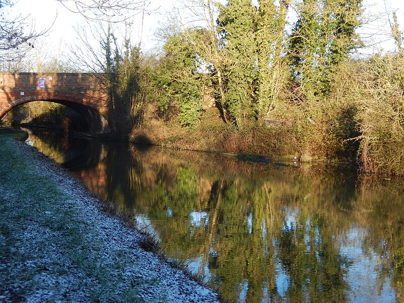 File:Oxford Canal, Newbold on Avon - geograph.org.uk - 6030881.jpg