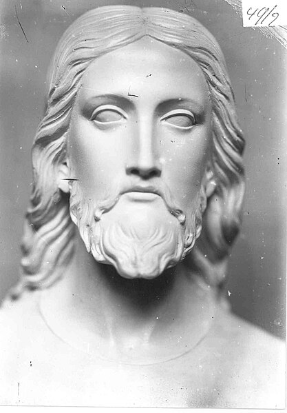 File:Photograph of the head of a sculpture of Christ Cuypershuis 0692c (02).jpg