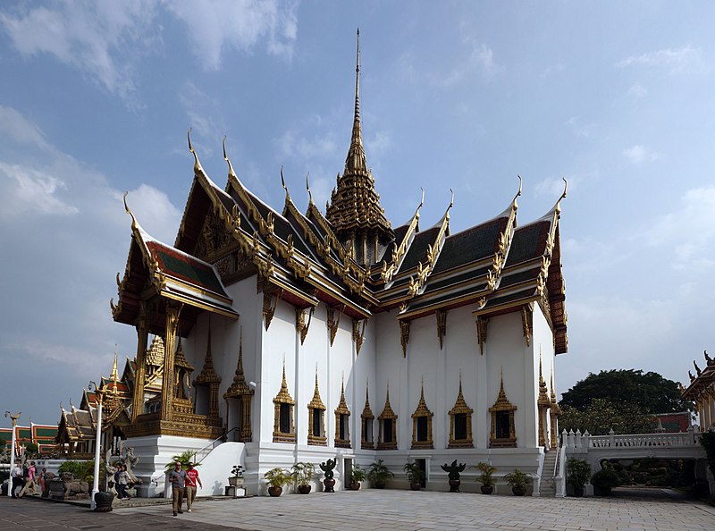 File:Phra Thinang Dusit Maha Prasat (พระที่นั่งดุสิตมหาปราสาท), Grand Palace, Bangkok.JPG