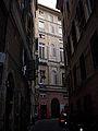 Italiano: Palazzo in piazza Ferretto a Genova, fotografato da via dei Giustiniani.