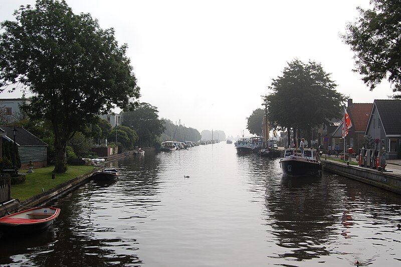 File:Pier-Christiaansloot Echtenerbrug richting Oost.JPG