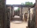 Polonnaruwa-temple16.jpg