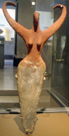 «Жінка-птаха», кераміка, додинастична жіноча скульптура.