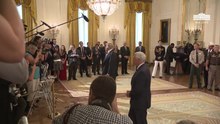 Fichier:Le président Trump rencontre des shérifs de tout le pays.webm