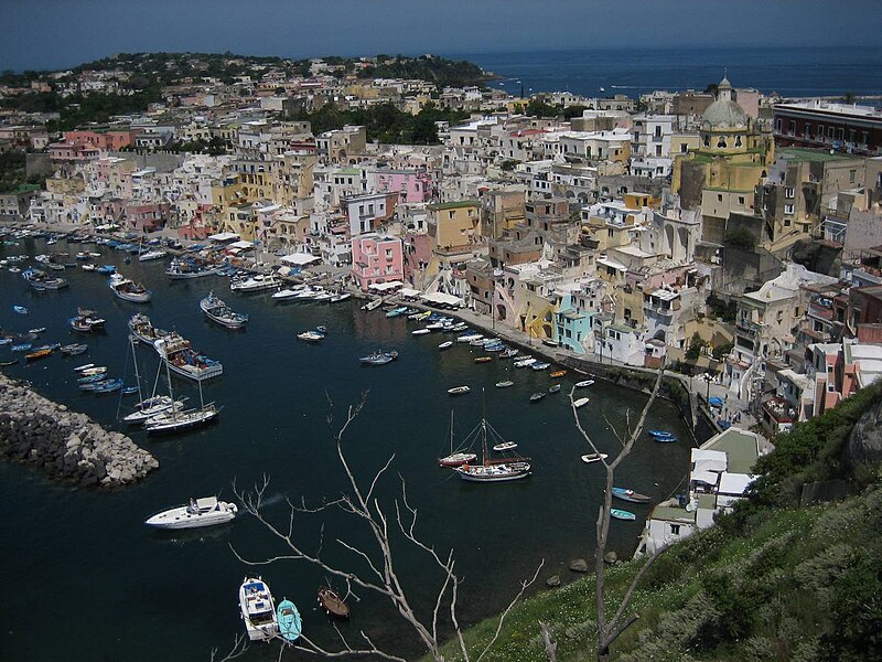 File:Procida 2006.JPG