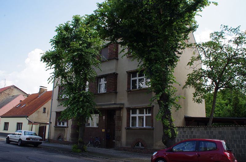 File:Puschkinstraße 57 Luckenwalde.jpg