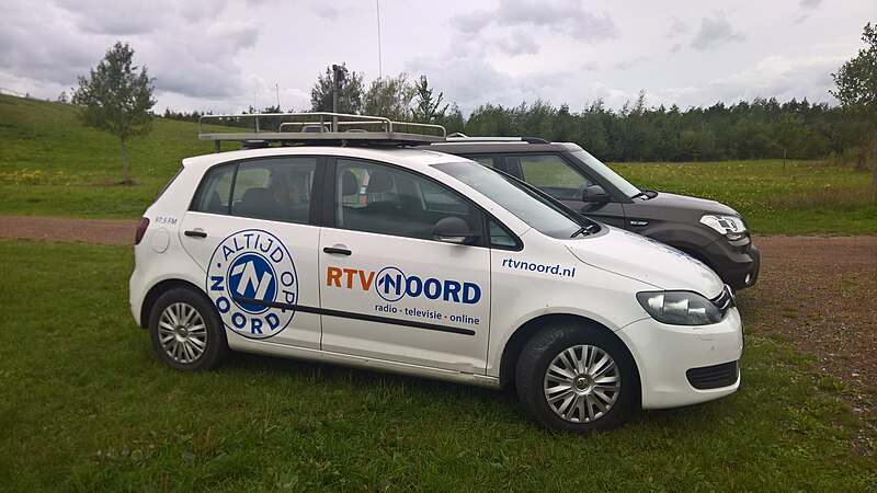 File:RTV Noord automobile, Reiderwolde (2018).jpg