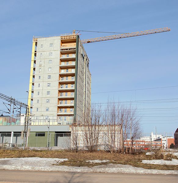 File:Rautatienkatu 31 Oulu 20150405.jpg