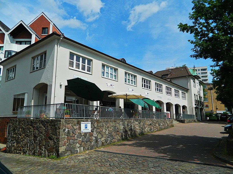 File:Reinbek, Germany - panoramio (40).jpg