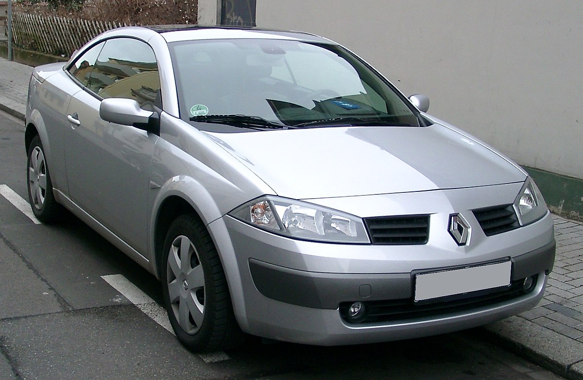 File:Renault Mégane II Phase I CC.JPG - Wikimedia Commons