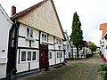 Half-timbered gable house (outer walls and roof structure without extension, core frame stand row on both sides of the Deele and ceiling beams between the upper floor and the attic)