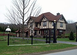 Rowe House Wayland, штат Нью-Йорк, 11 апреля. JPG