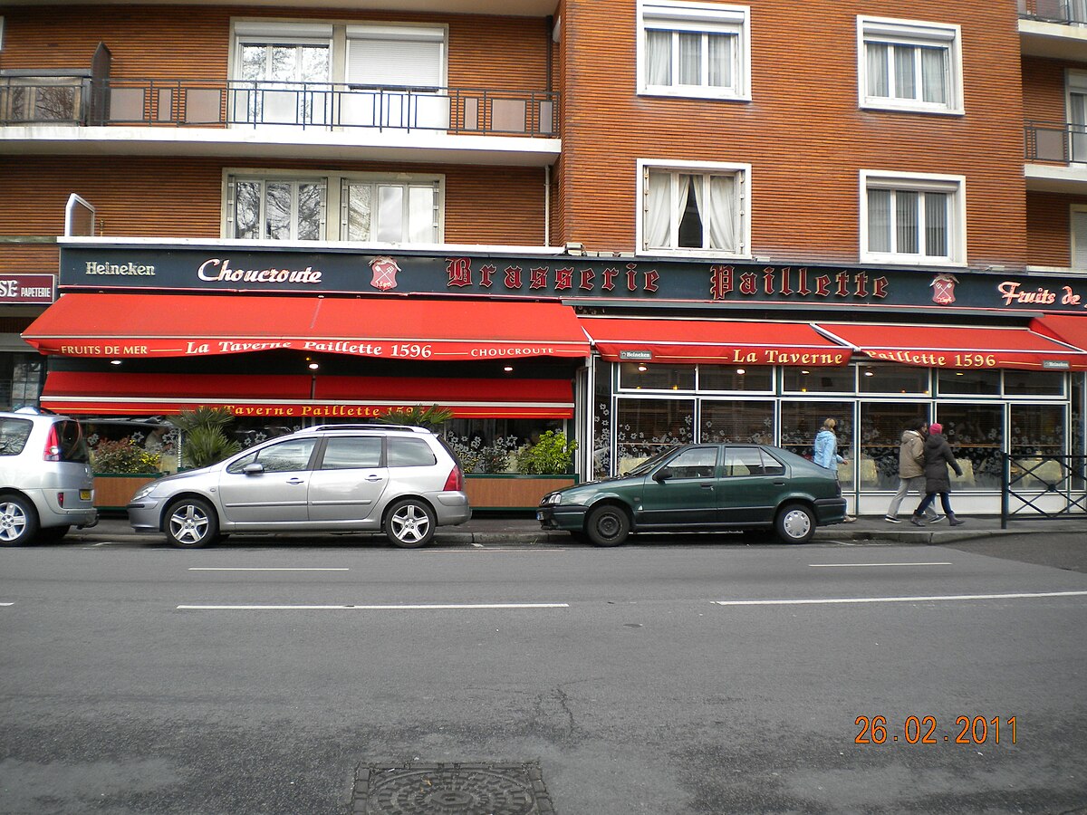 File:Avenida Baronesa de Mesquita (16-07-2011) - panoramio.jpg