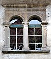 English: Renaissance double arch window Deutsch: Renaissance-Doppelbogenfenster
