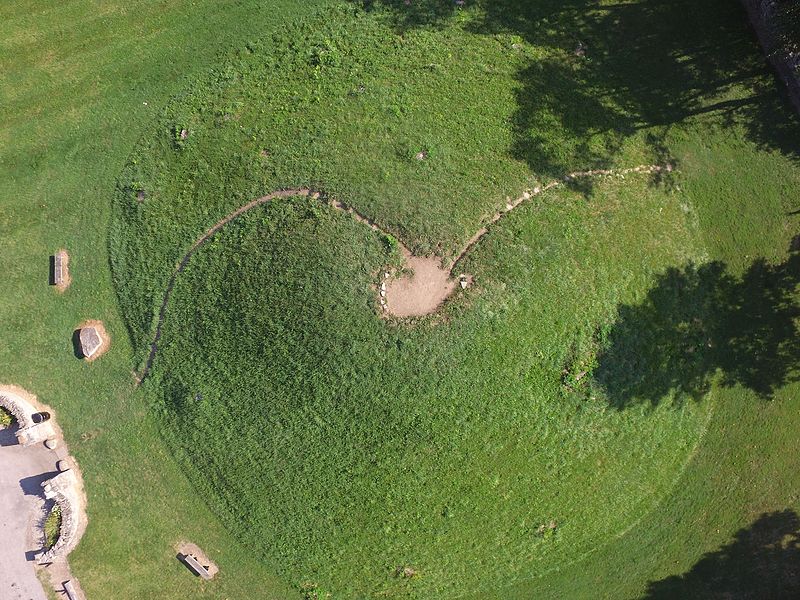 File:Shrum Mound aerial 4.jpg