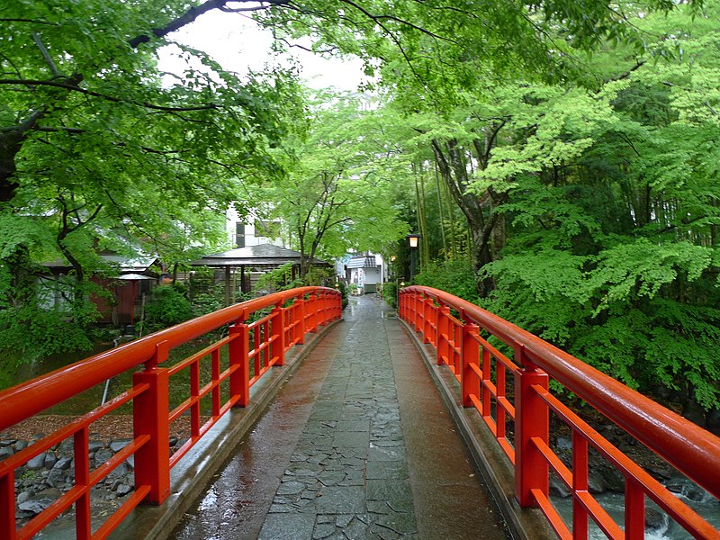 File:Shuzenji Onsen 02.jpg