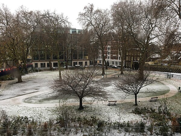 Snow in Charterhouse Square