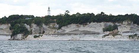 Вид на Стевнс-Клінт з маяком з моря