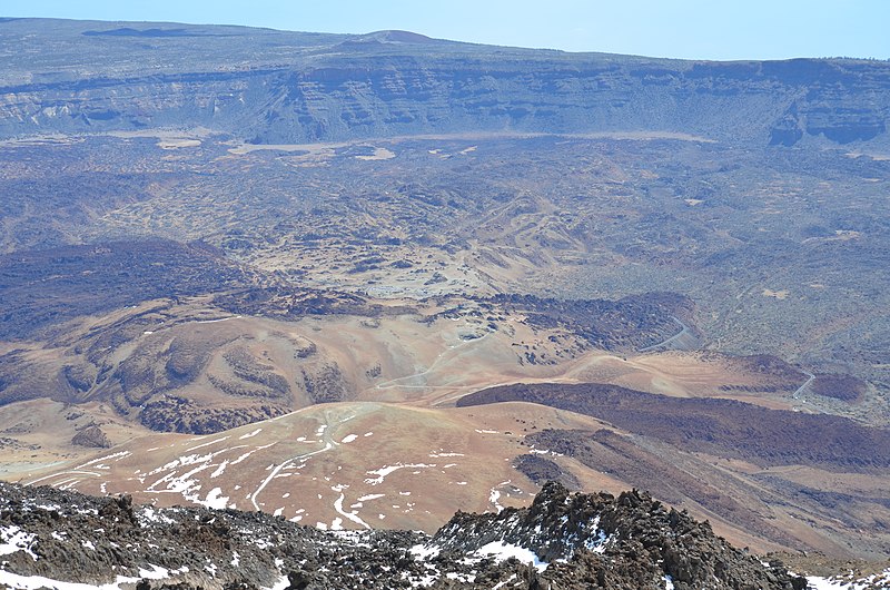 File:Teide -Aussicht -view aus 3557m - panoramio.jpg