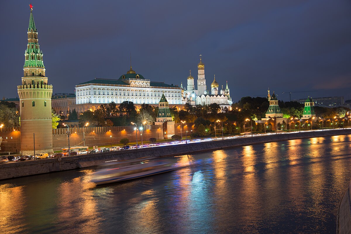 Grand kremlin. Кремлин Гранд. Кремль. Москва ночью. Кремль обои.