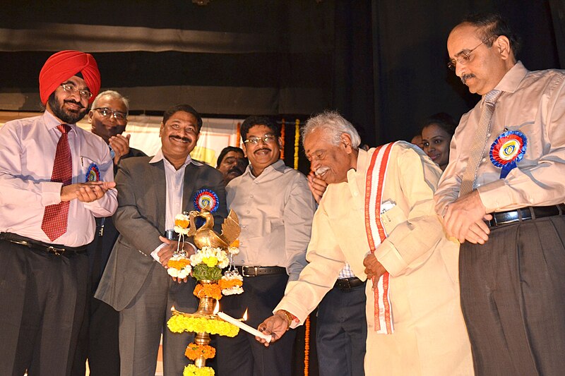 File:The Minister of State for Labour and Employment (Independent Charge), Shri Bandaru Dattatreya lighting the lamp at the Oil & Gas Conservation Fortnight-2015, in Hyderabad on January 17, 2015.jpg