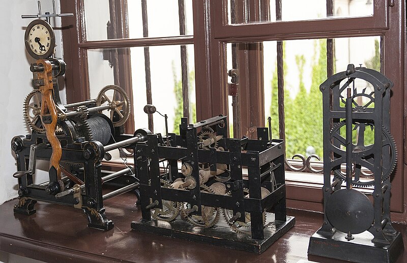 File:Three old mechanical clockworks in Jagiellonian University Museum in Krakow, Poland (edited, corrected perspective).jpg