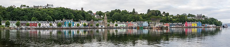 File:Tobermory Main Street 2012-08-09.jpg