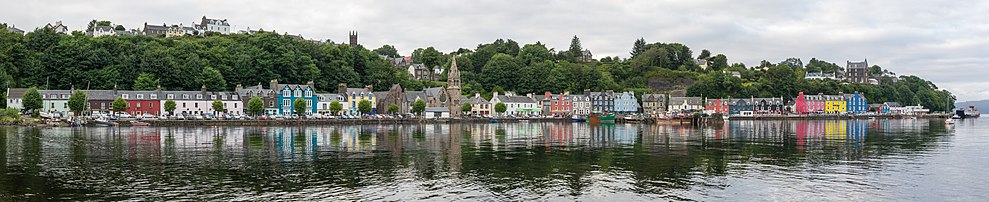 Veduta panoramica di Tobermory, nell'isola di Mull