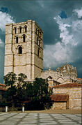 Torre defensiva de la catedral de Zamora