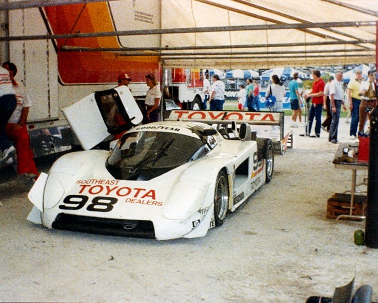 File:ToyotaGTP98paddock-WPB89.jpg