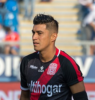 <span class="mw-page-title-main">Carlos Cisternas</span> Chilean footballer (born 1985)