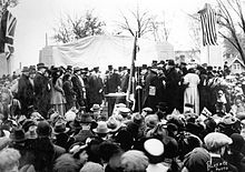 The unveiling of the Bell Memorial in October 1917, with Bell and dignitaries.