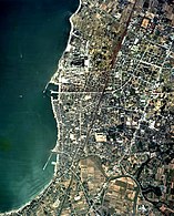 Uozun kantakaupunki vuoden 1975 ilmakuvassa