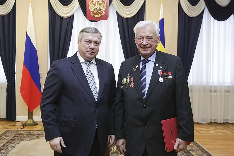 File:Vasily Golubev and Yury Peskov.jpg