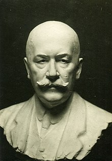 Busto pri Gyula Túry