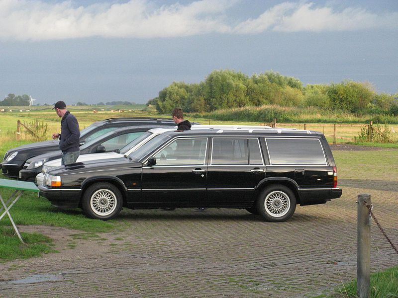 File:Volvo 760 Turbo (5340878865).jpg