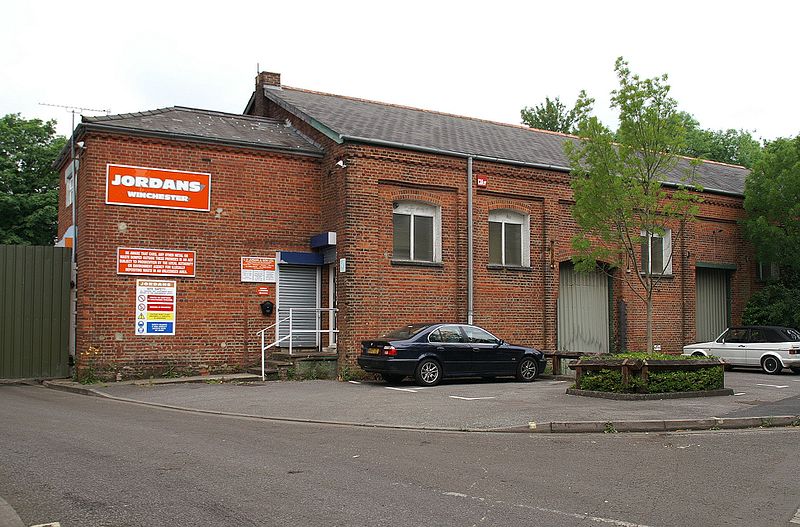 File:Winchester Chesil goods shed.jpg