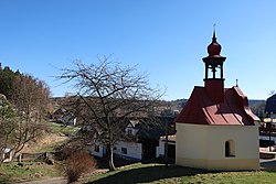 Kaple ve vsi Řetenice