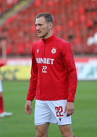 <span class="mw-page-title-main">Enes Mahmutović</span> Luxembourgish footballer (born 1997)