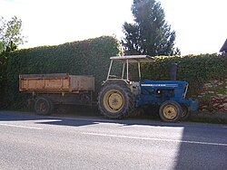 View of the right side of the tractor.